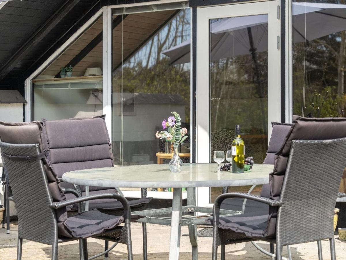 Holiday Home Arnfin - 160M From The Sea In Lolland- Falster And Mon By Interhome Rødby Екстериор снимка